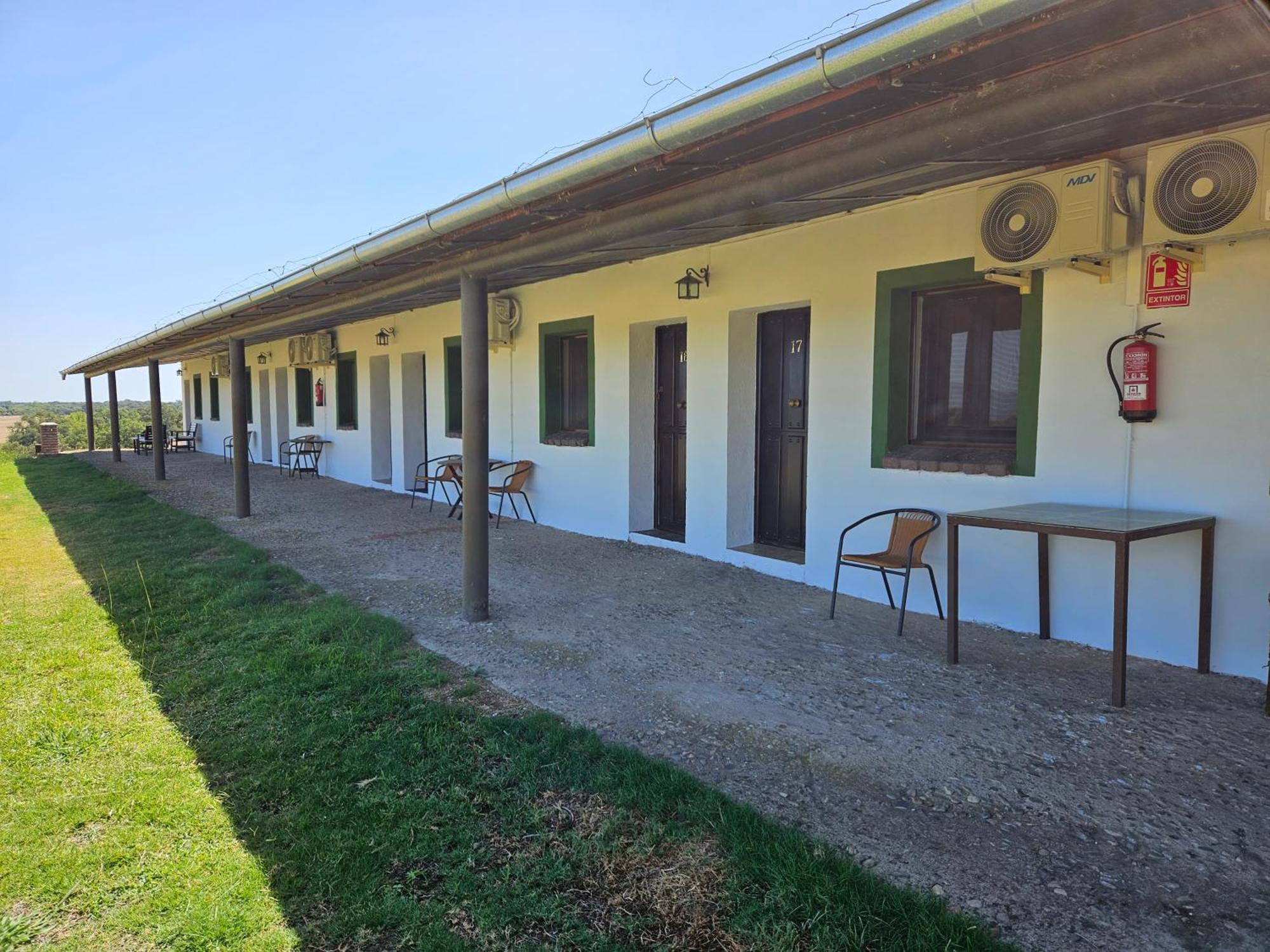 Hotel Rural Portilla De Monfraguee Ториль Экстерьер фото